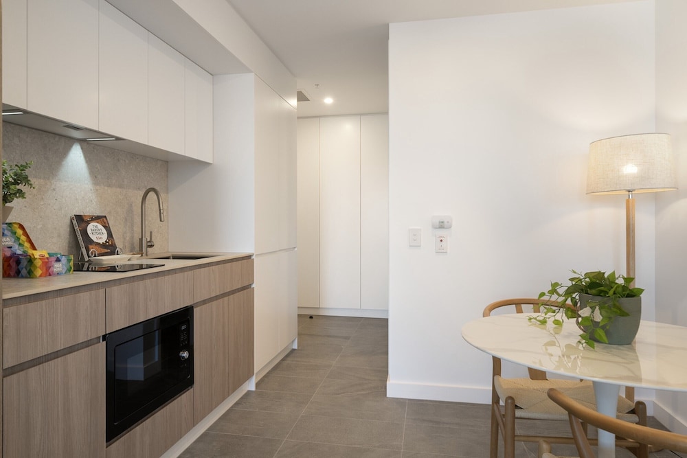Stylish Studio Near Fremantle's Vibrant Spots