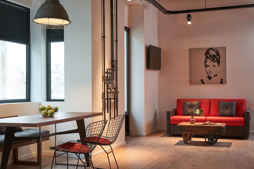 Kolonaki 8 - Design Suites & Lofts