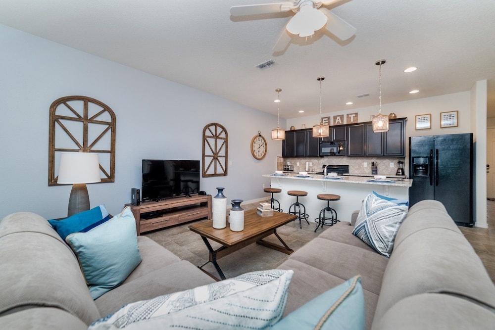 Solterra Resort 4 Bedroom Pool Townhome Pet Friendly 4 Townhouse