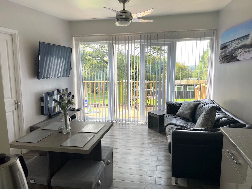 Jjslodge Luxury Chalet in Kilkhampton Bude view 5