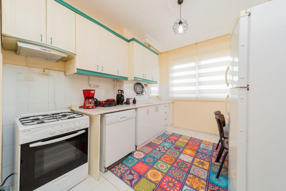 Cozy Flat With Balcony 5 min to Konyaalti Beach view 3