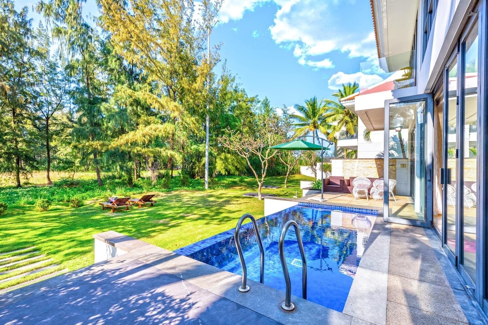 Ocean Villas Beach Resort