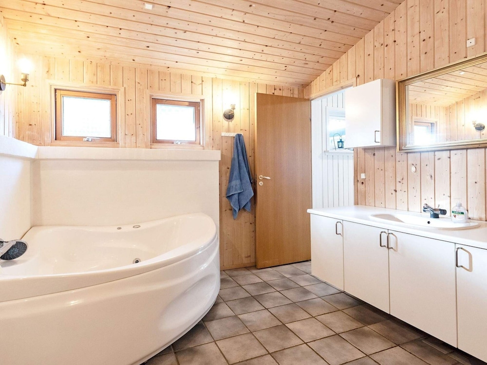 8 Person Holiday Home in Roslev view 4