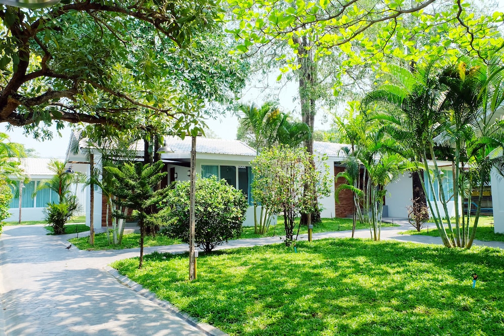 Chaolao Cabana Resort