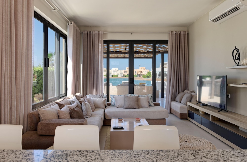 Vesta - Luxury Villa - 3BR - Tawila