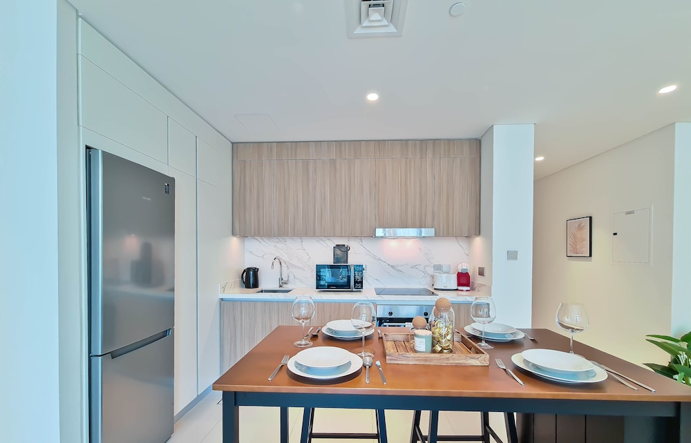 Stylish1BR at PalmJumeirah Private Beach