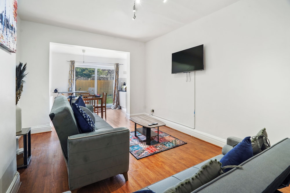 Charming London Apartment Durban Road