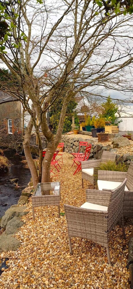Riverside Cottage at Logwood Mill