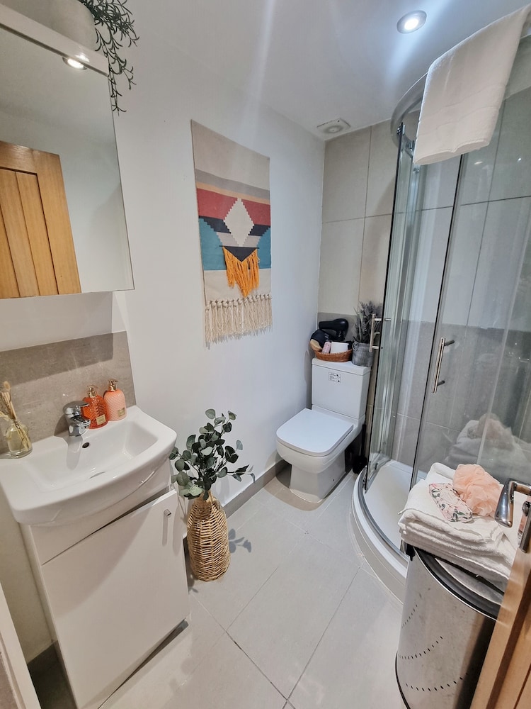 4Bed 3Bath - 8min to London Bridge