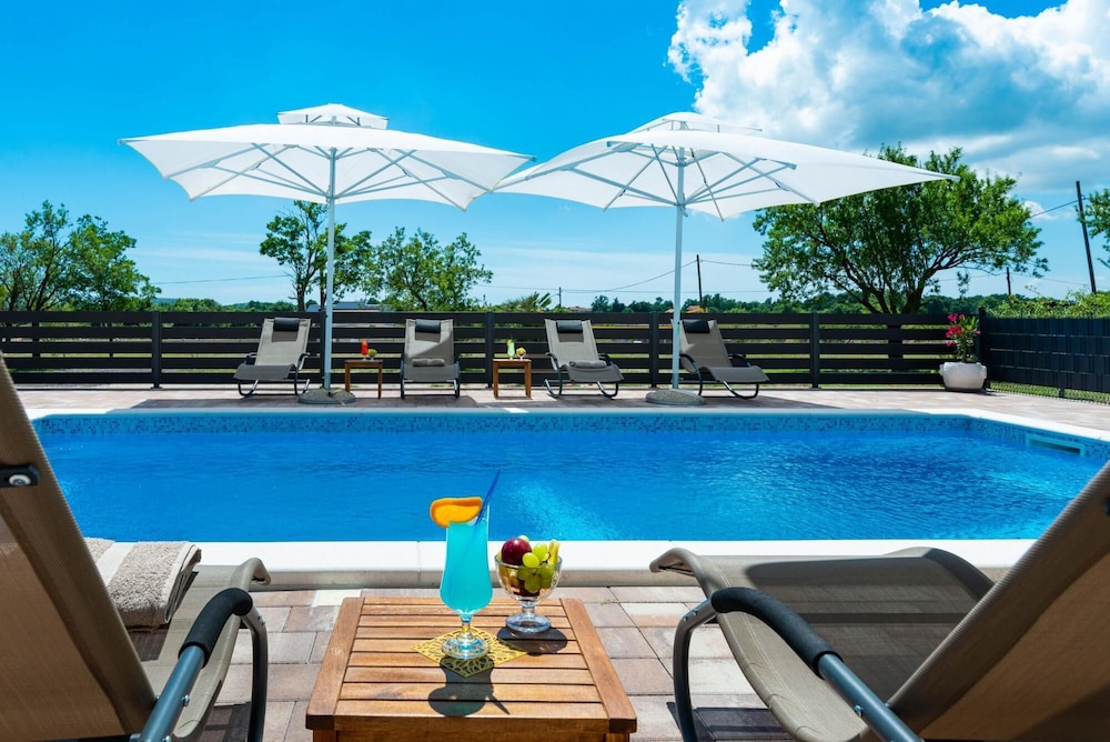 Villa Silentium Zadarvillas view 4