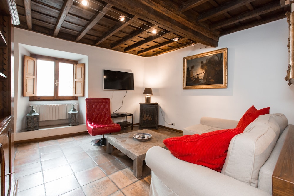 Habitat's Campo di Fiori Apartments