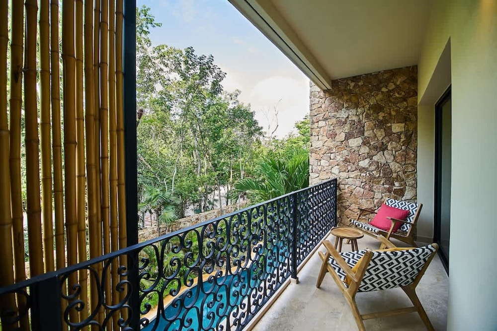 Premium Condo With Terrace Pool View