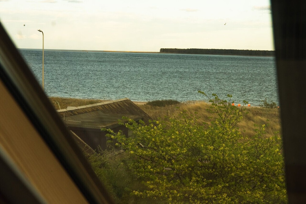 Photo 33