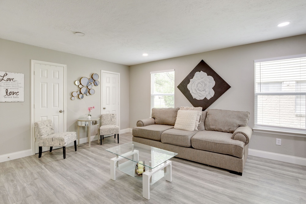 Pet-friendly Mesquite Home Rental w/ Fenced Yard! view 5