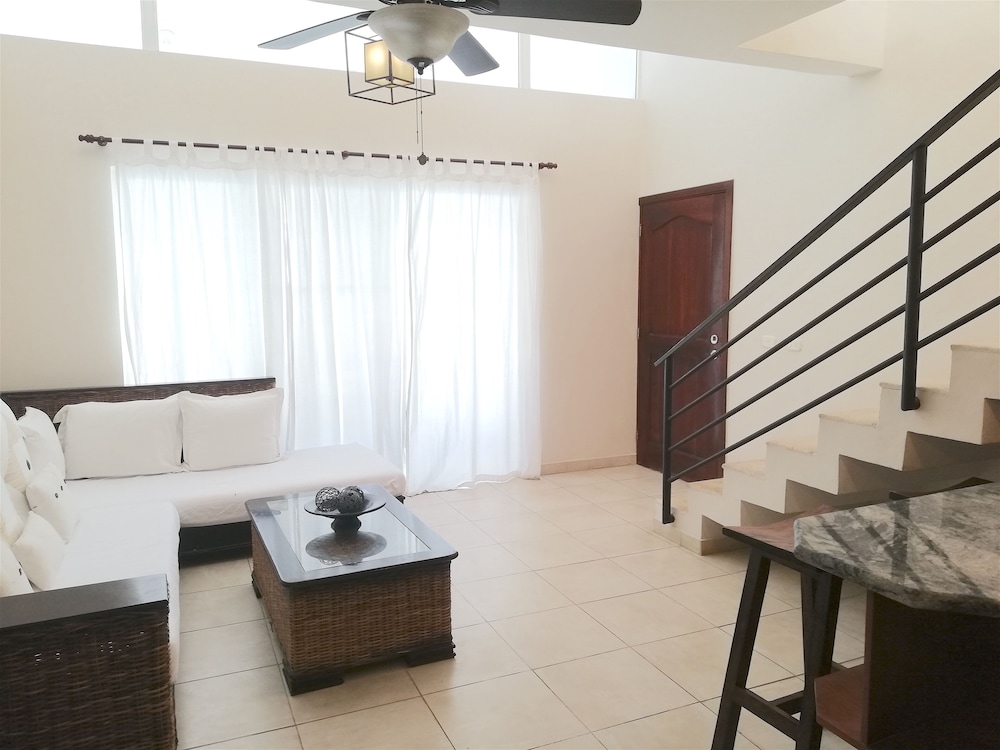 Los Corales Tropical Beach Resort & SPA