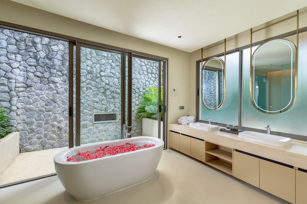 The Aquila Villa