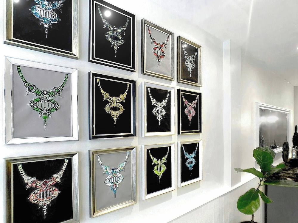Stylish 3-bedroom Townhome in Heart of Bangkok