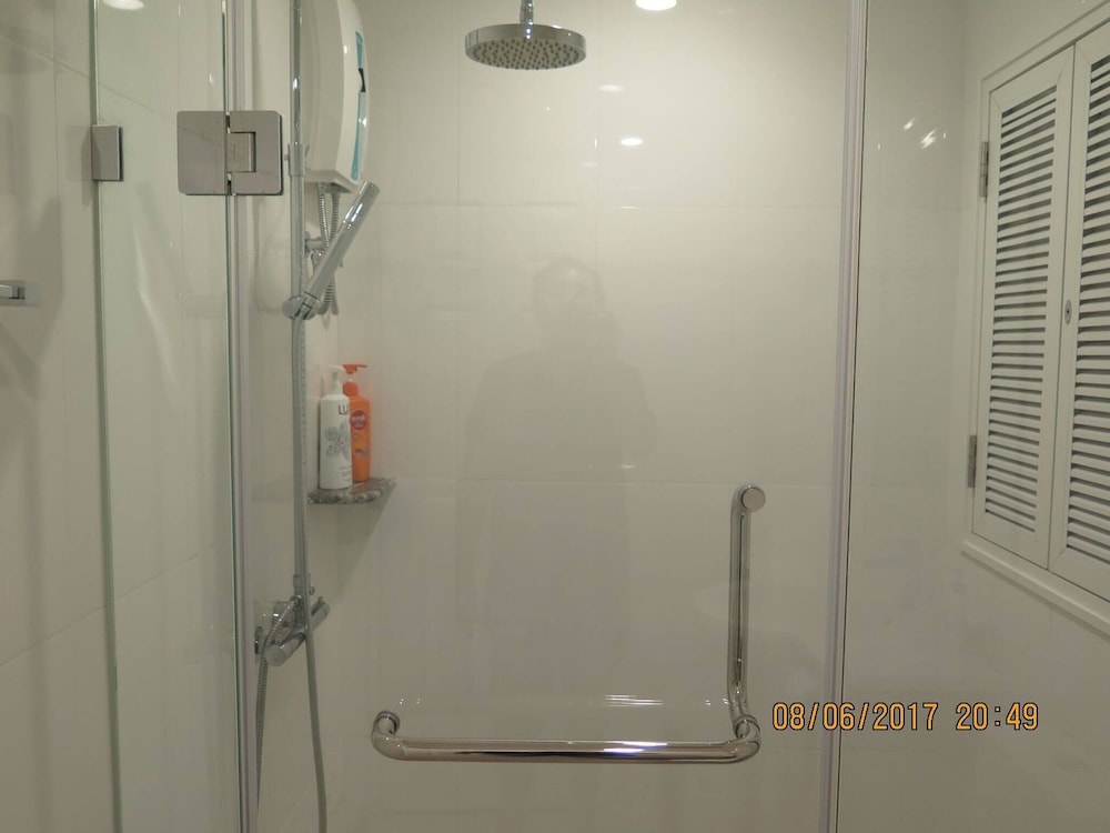1703 - 2 Bdr Condo Seaview Boathouse Hua Hin