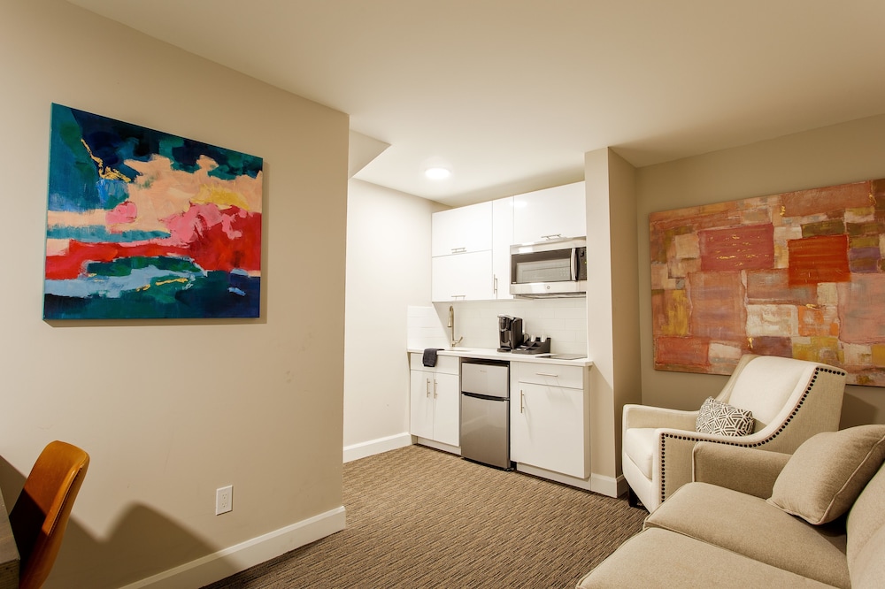 Parc Avenue Lofts