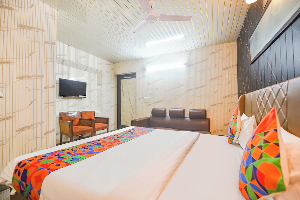 Fabhotel Heritage Residency