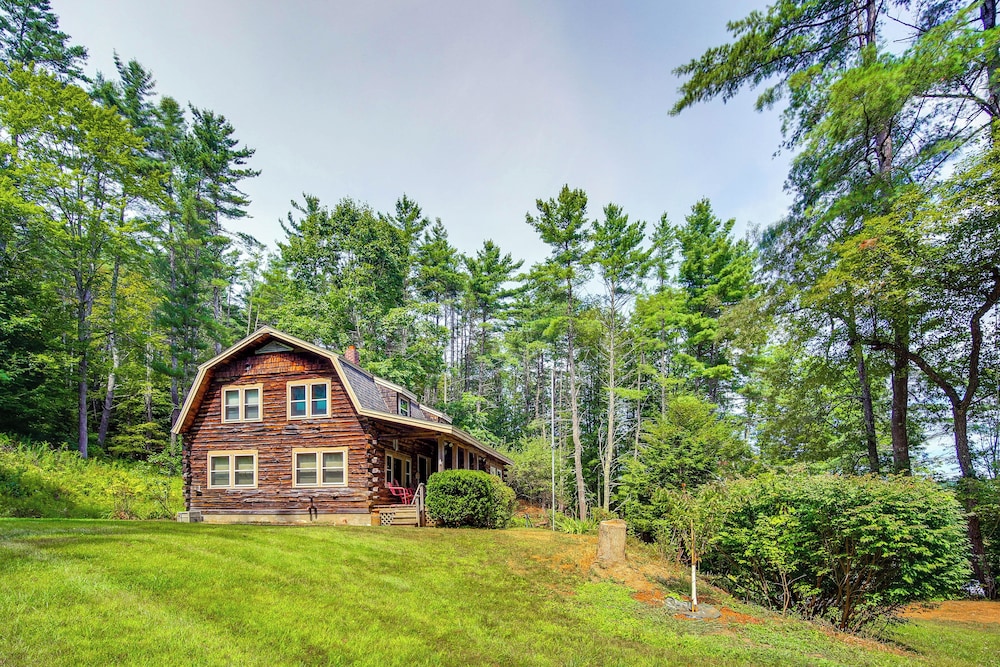 Forest Hideaway in Plainfield: Hike, Paddle & Ski