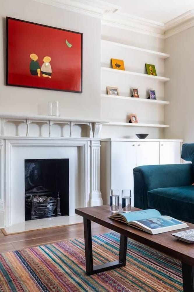 Abingdon Road IV by Onefinestay