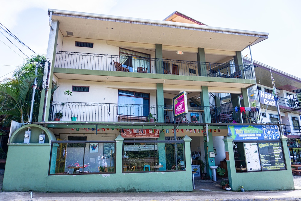 Hotel Sleepers Sleep Cheaper Hostel - Image 1