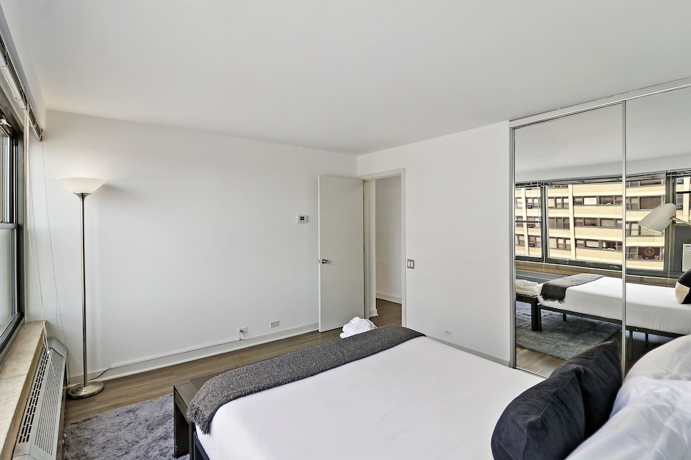 2BR Apt in Hyde Park - Algonquin 8E