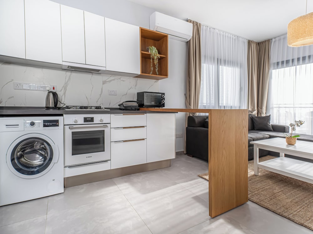 Caesar Blue Seaside Luxury Apartments