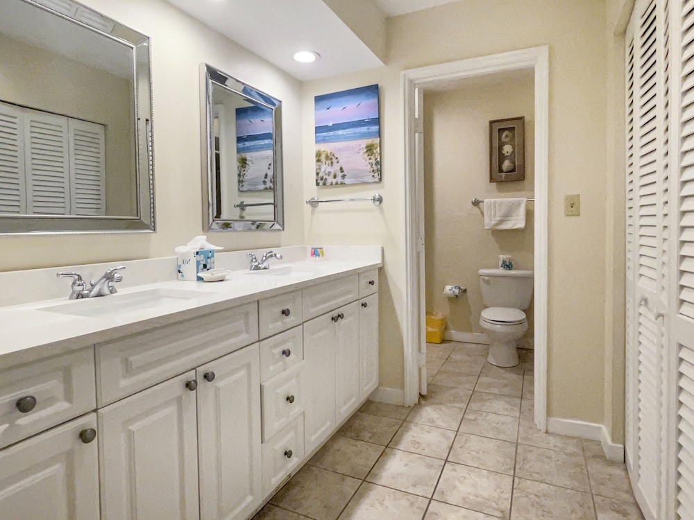 1404 South Beach Villas at The Sea Pines Resort