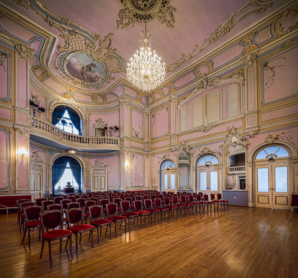 meeting & event spaces