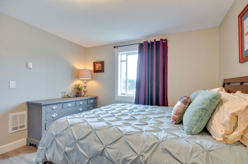 Mountain-view Yacolt Apartment w/ Private Patio! view 5