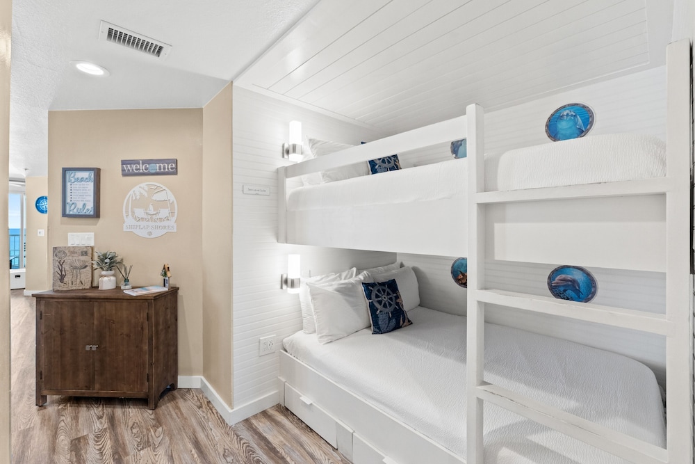Grand Panama Beach Resort by Panhandle Getaways