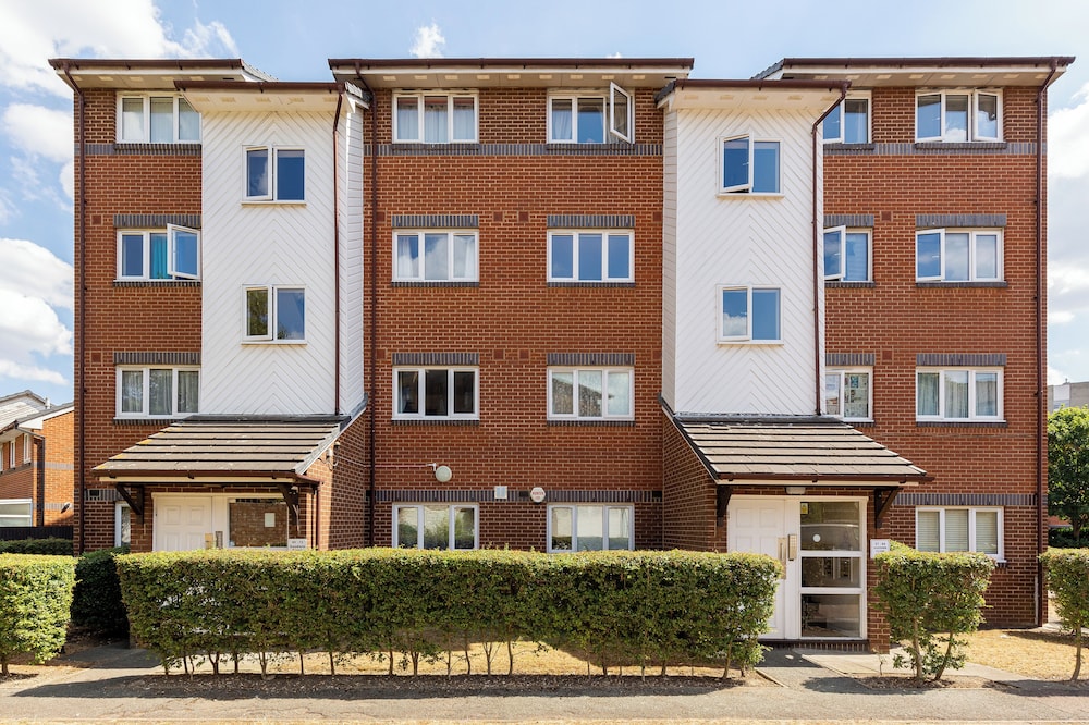 The Bridge Flats