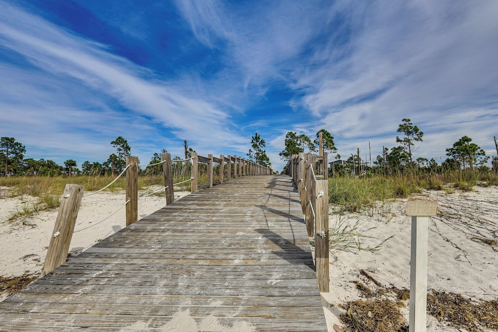 Port St Joe Home w/ Beach & Boardwalk Access!