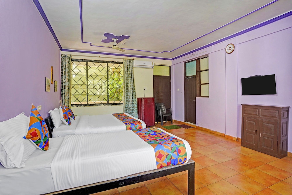 Fabhotel Golden Horizon