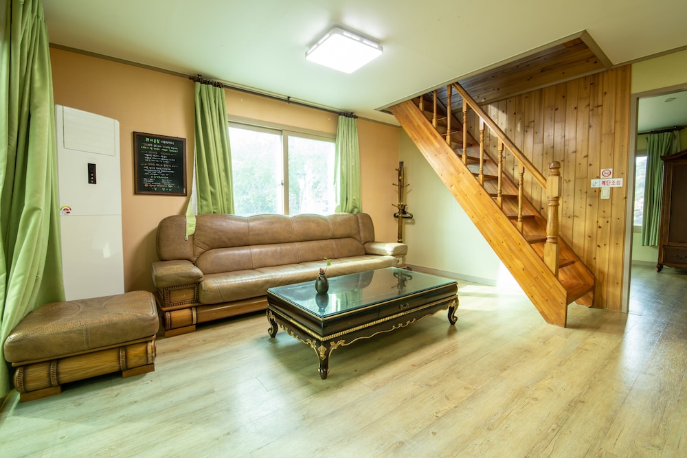 Lionhill Pension