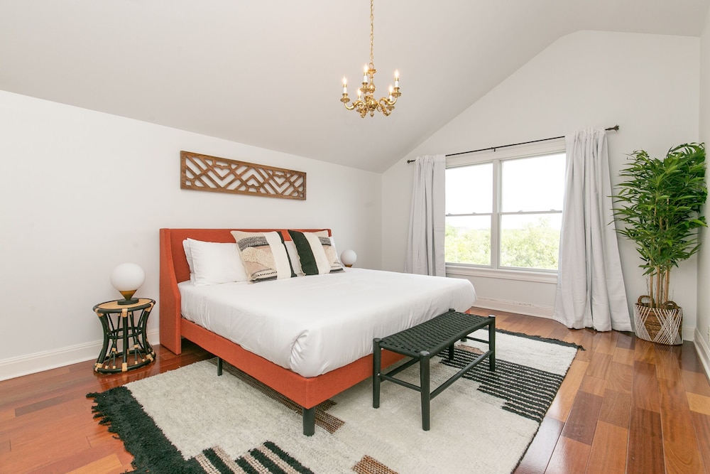 Spicewood Lodge W/pool, Hottub - Property Image 30