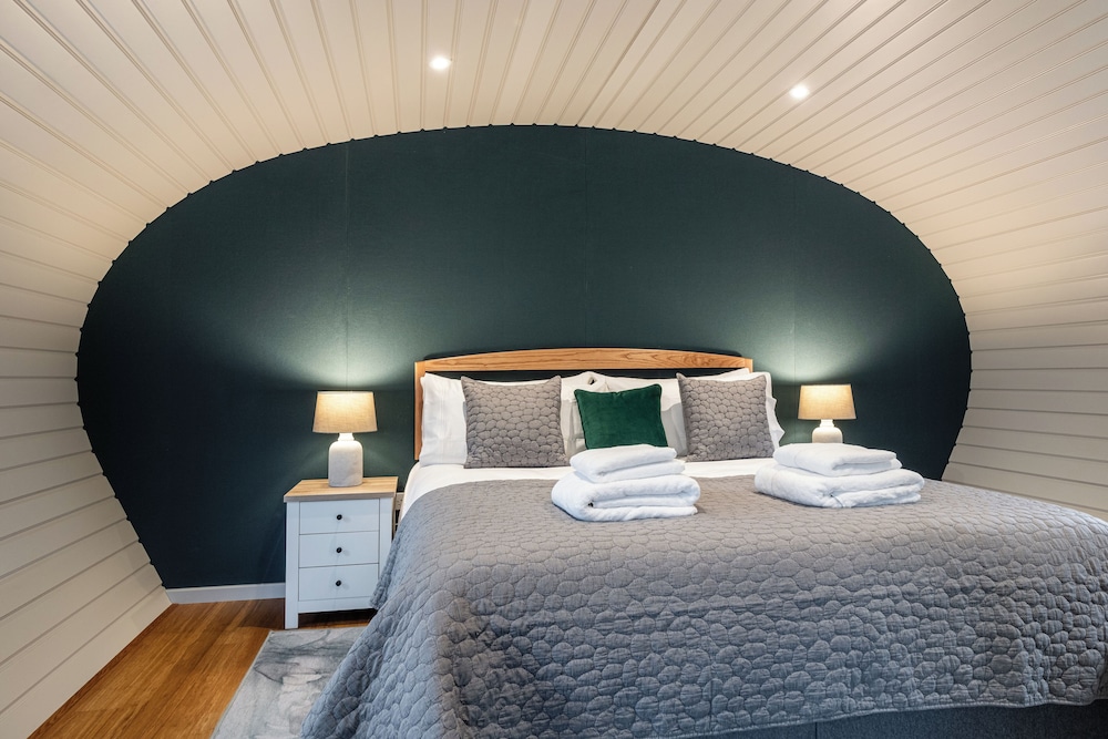 Unique 1 BD Eco-Retreat in Old Chalford