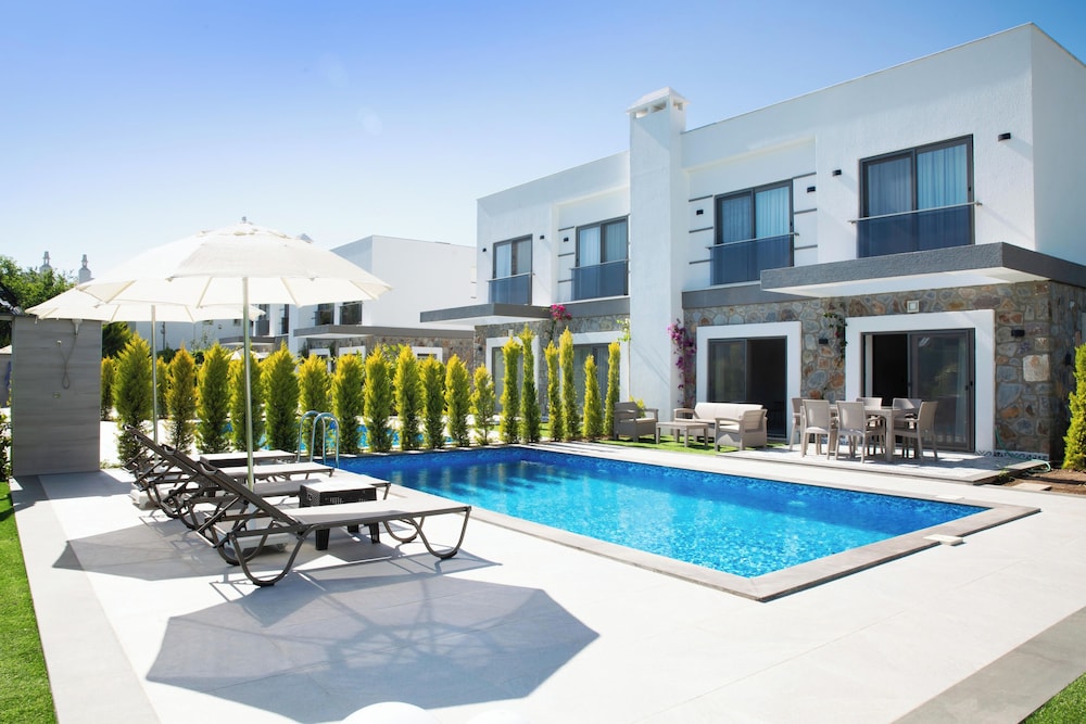 İmportantTravel BD4109 2Bedroomed Villa