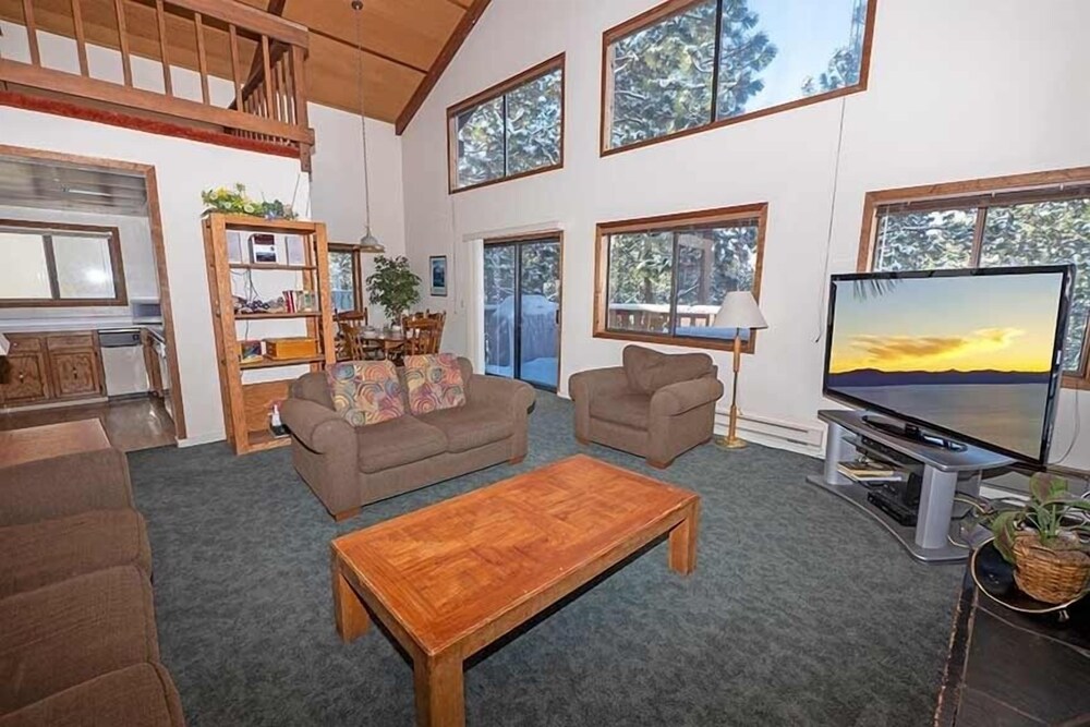 1228 Timber Lane 4 Bedroom Home by RedAwning