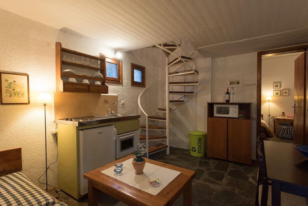 Proimos Maisonnettes