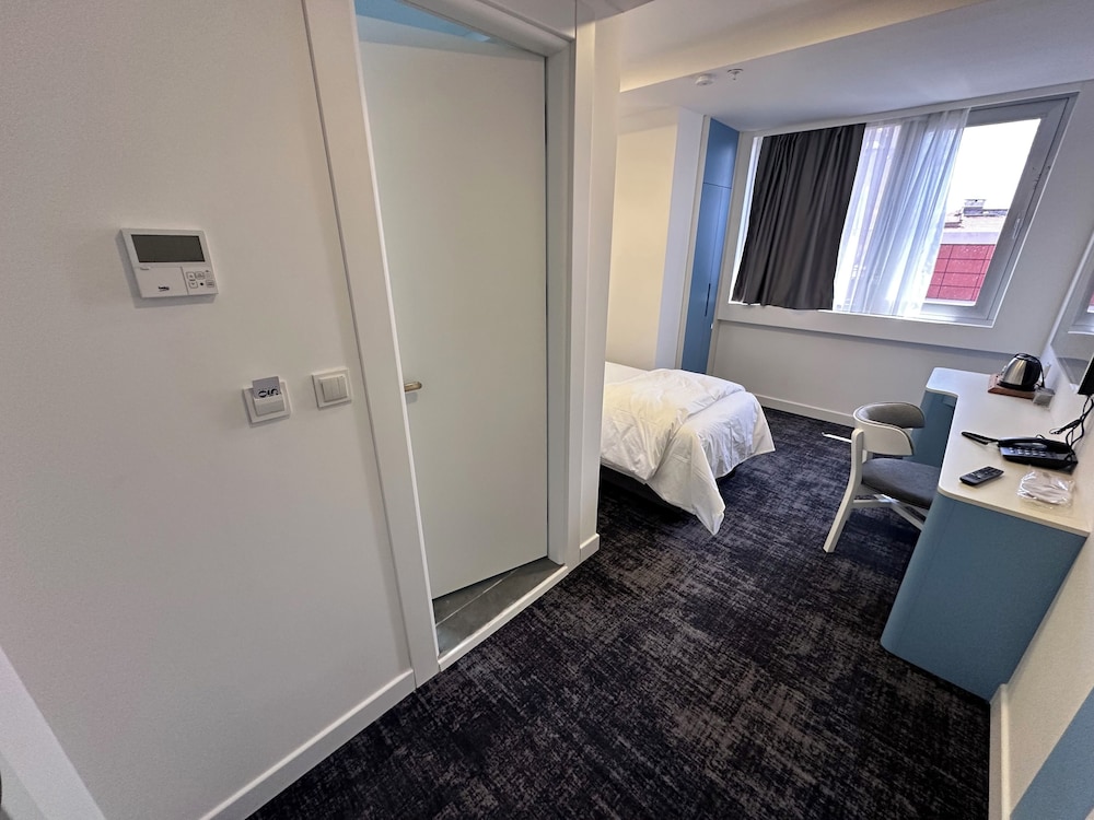 No25 Hotels