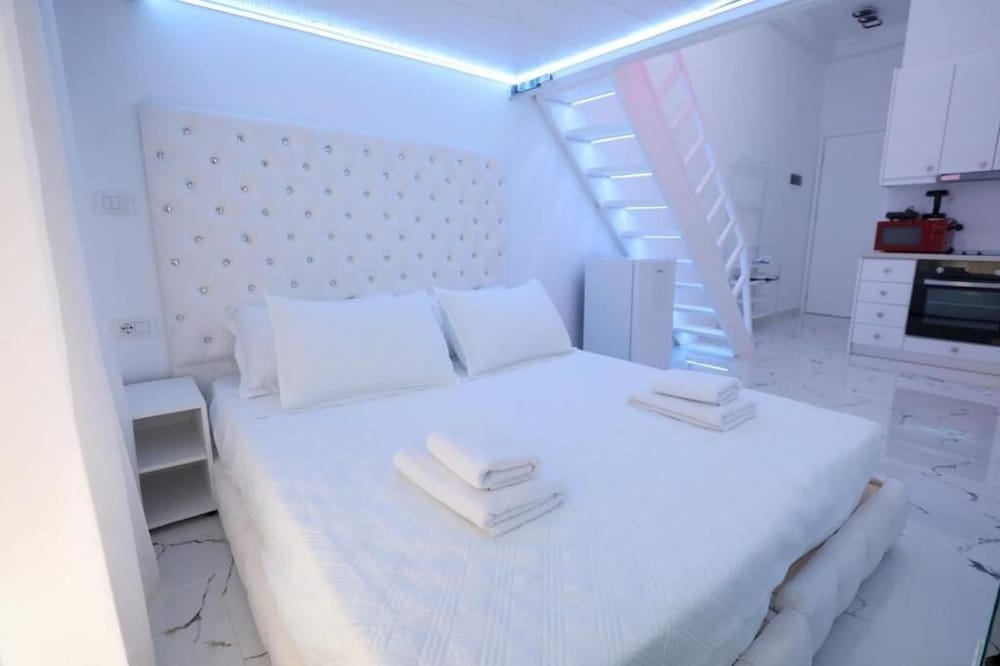 Romance Apartment
