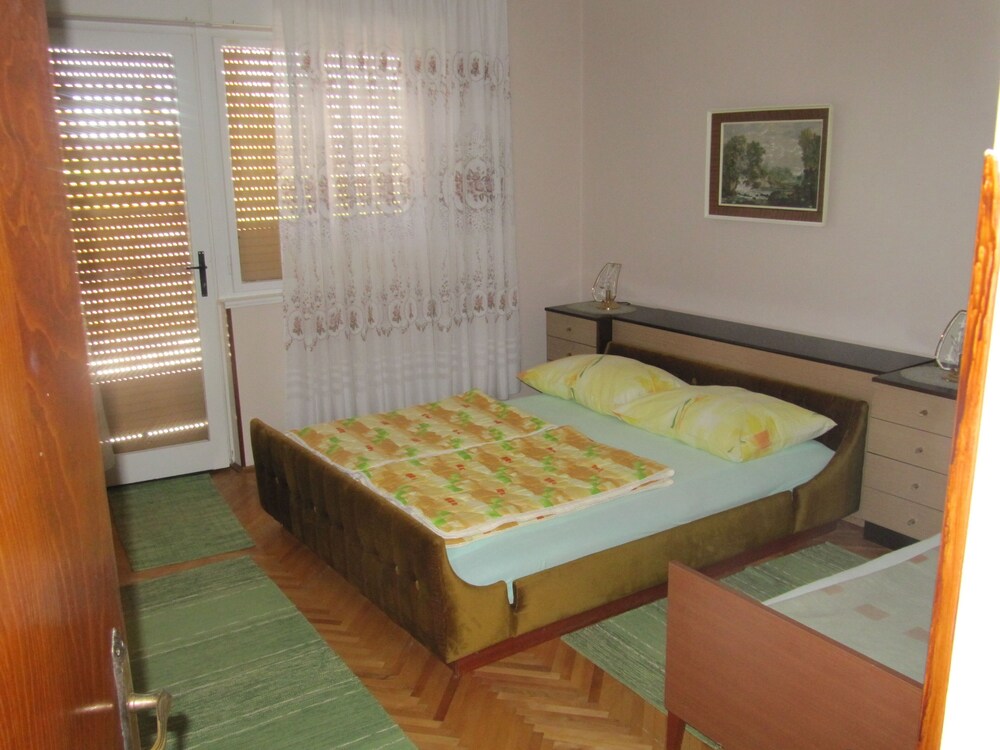 Photo 48