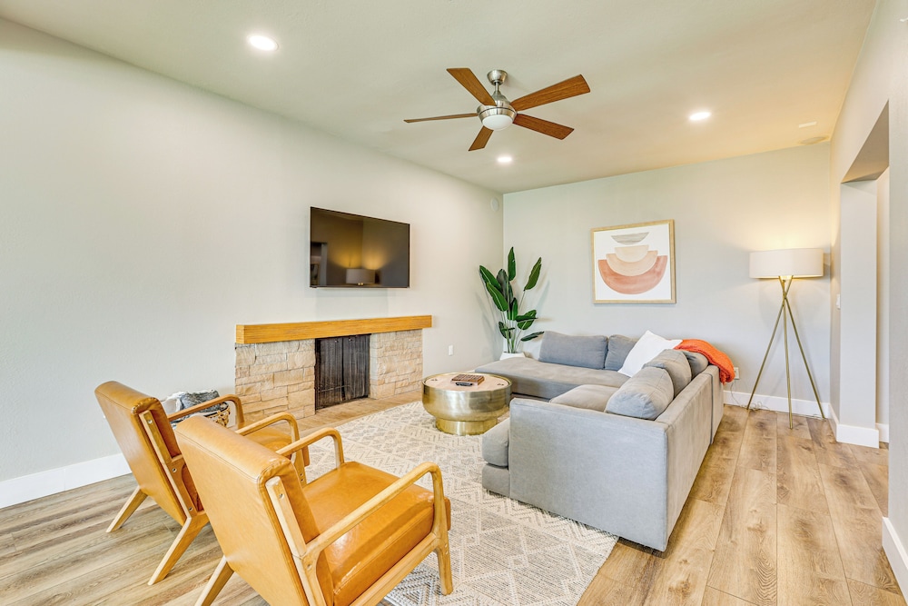 Outdoor Entertainment Space: Home in Scottsdale