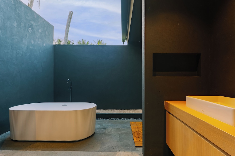 Himawari House
