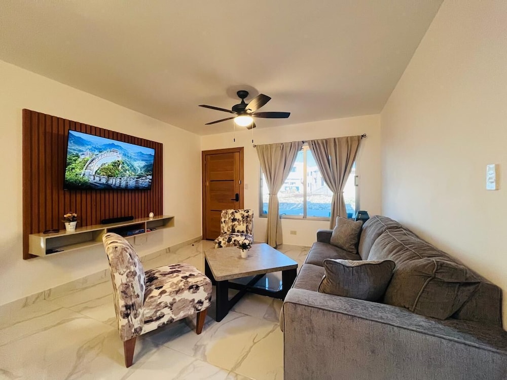 4BR 14 pax Twin Villa-Bbq & private pool