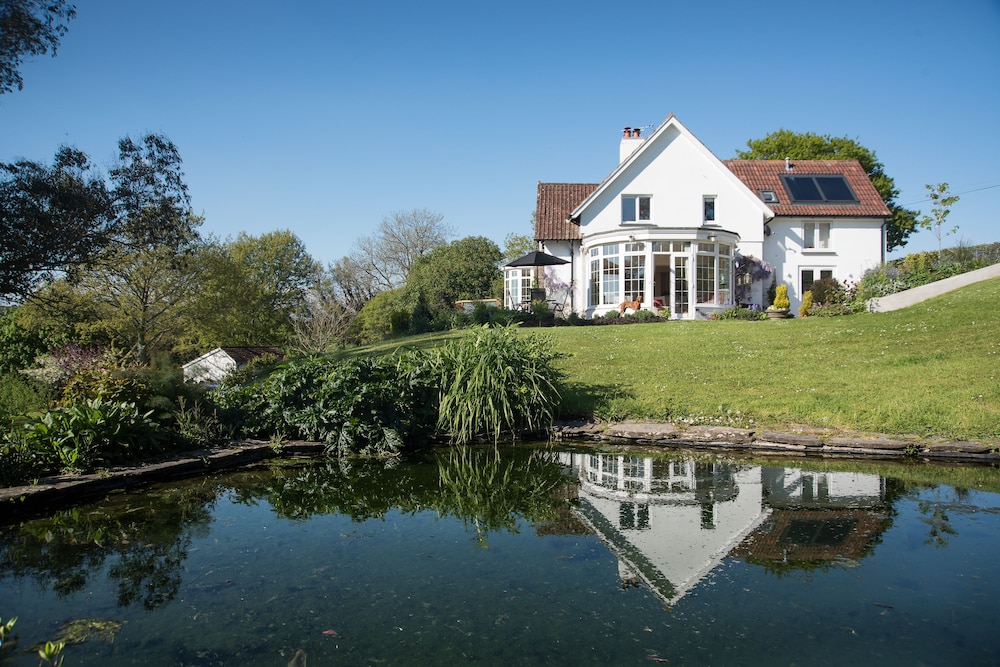 Higher Leigh House