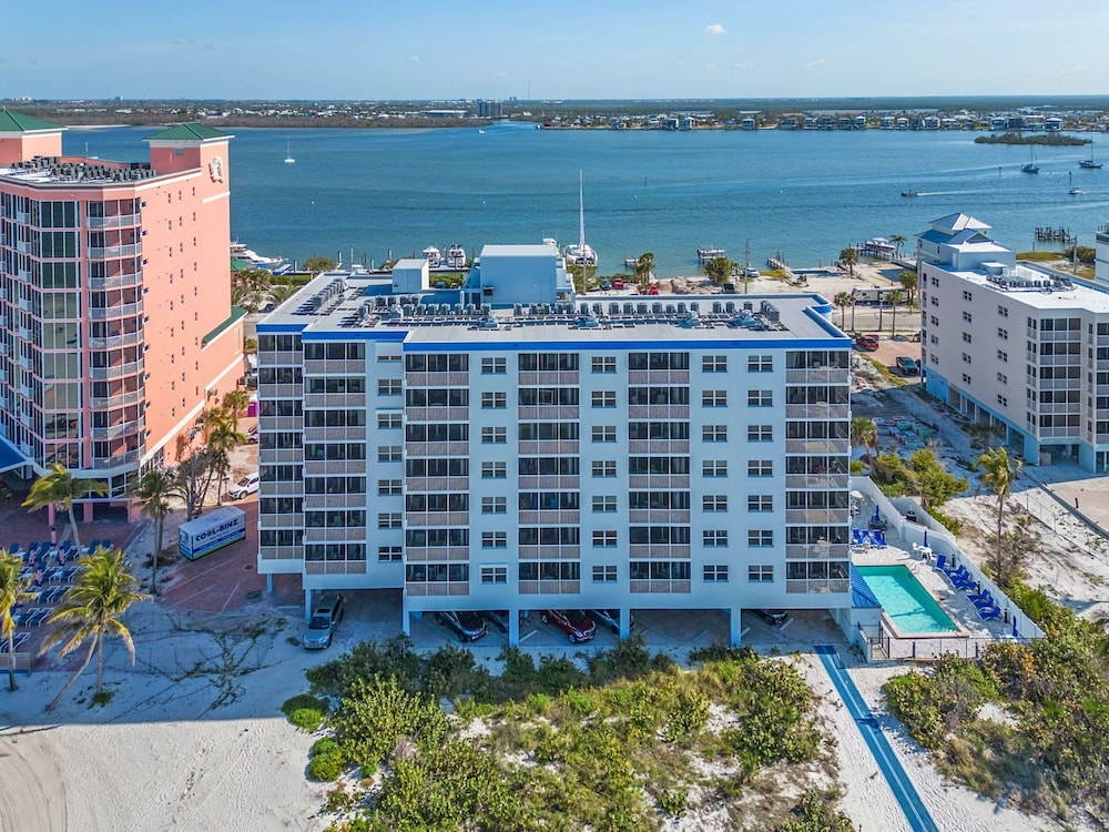 Beach Villas # 306 by RedAwning - 15% off through September 2024